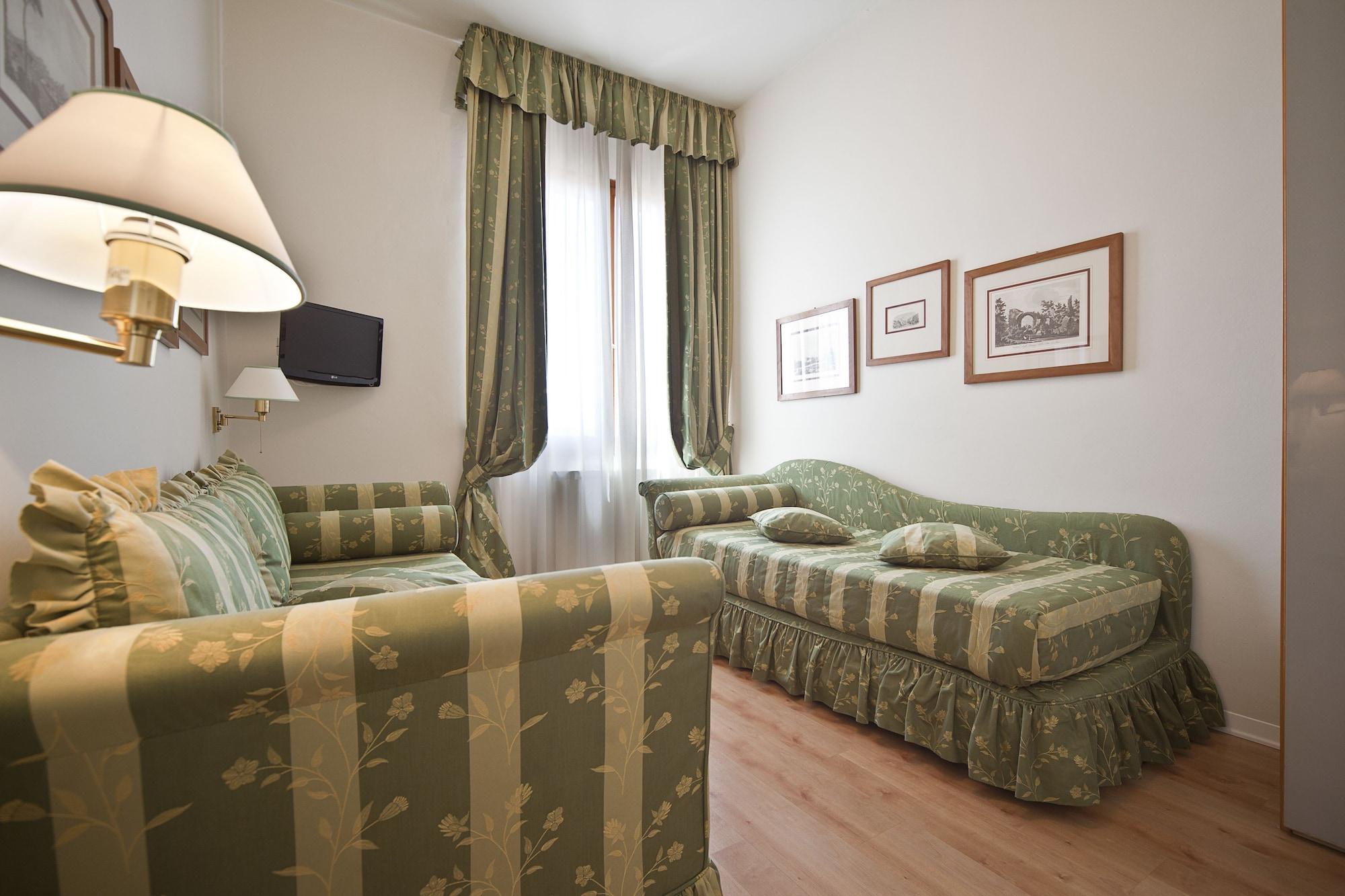 Hotel Italia Siena Esterno foto