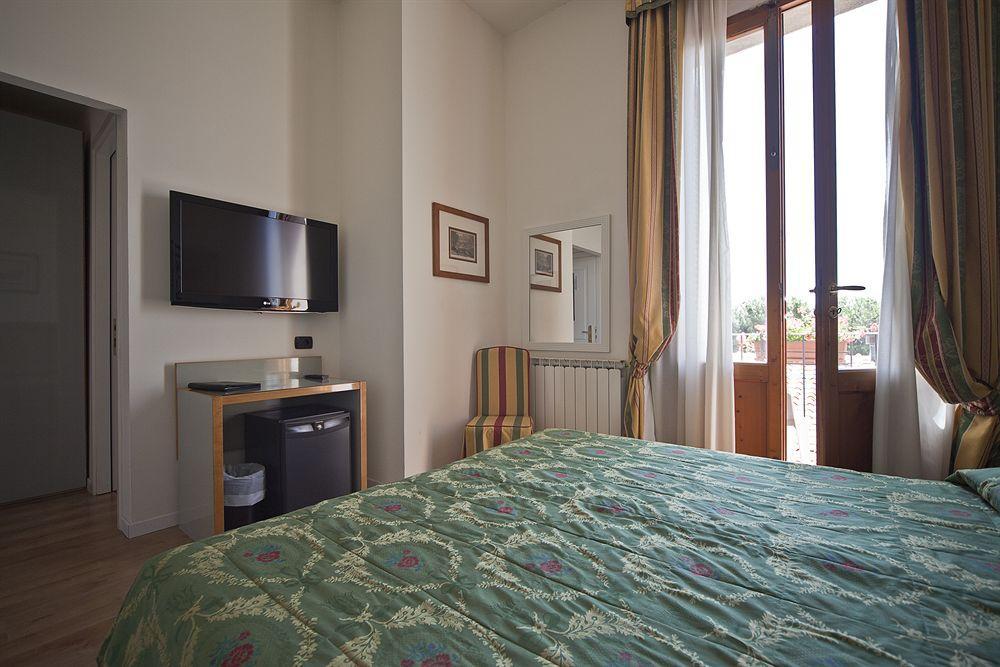 Hotel Italia Siena Esterno foto